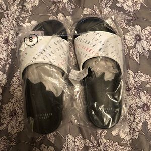 Victoria’s Secret slides
